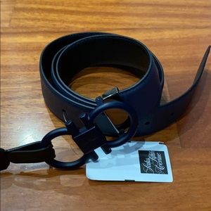 NWT Salvatore Ferragamo Mens Reversible Belt